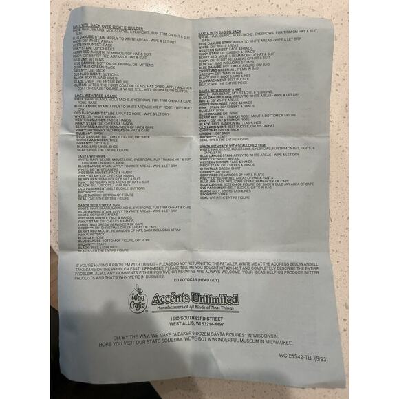 Wee Crafts Baker's Dozen Ready to‎ Paint Santa Ceramic Christmas Figurines - Picture 10 of 16